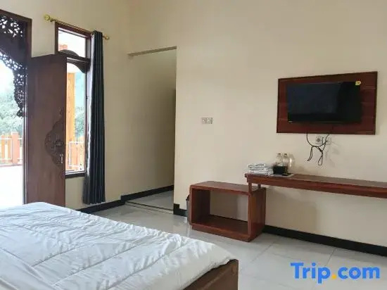 Superior Double room (full double bed)