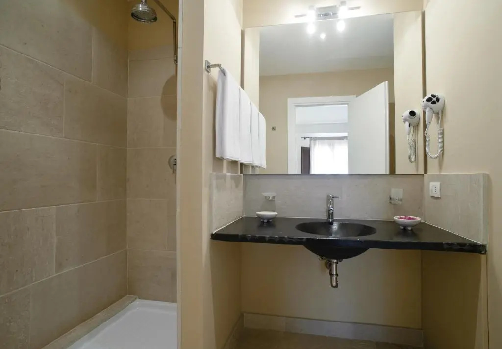 Deluxe Double room with garden view (full double bed)