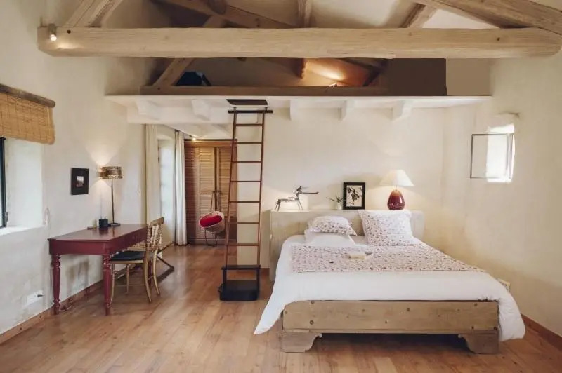 花園景標準雙人房,配備雙人床