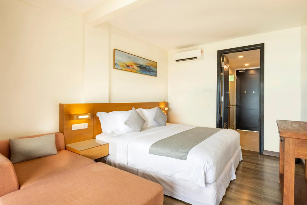 BuBu Long Beach Resort — 4