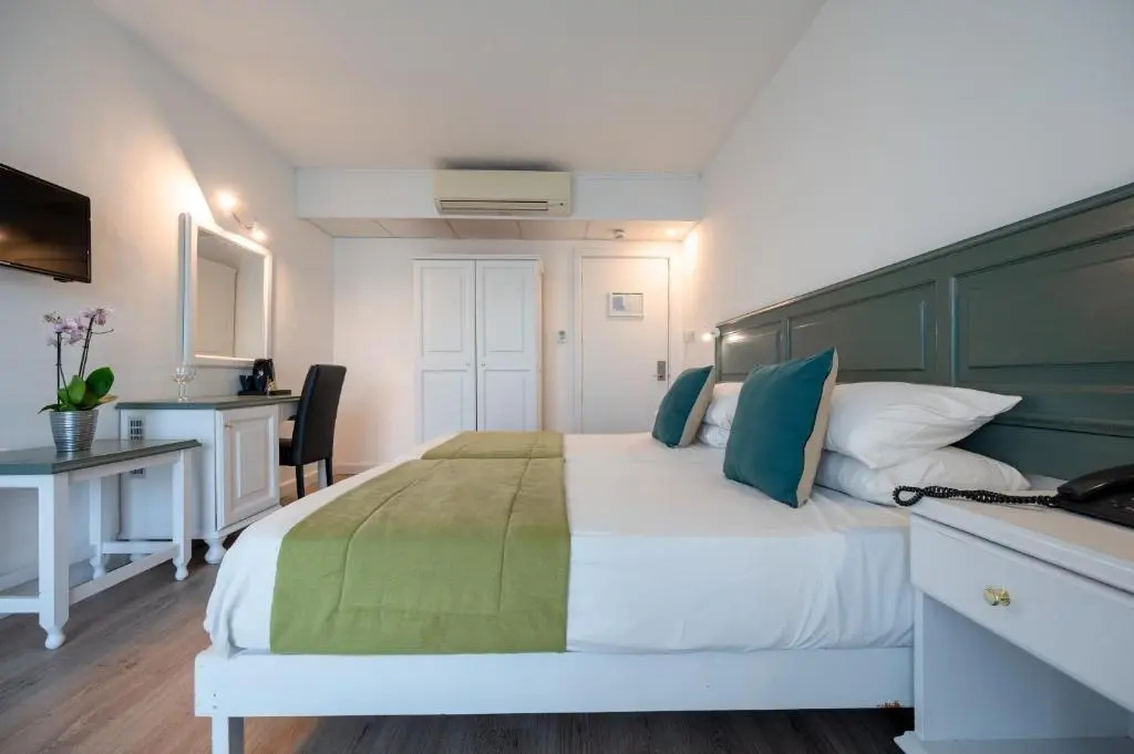 Gillieru Harbour Hotel - Chambres
