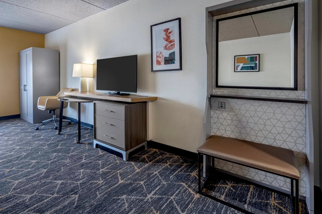 Holiday Inn & Suites Wausau-Rothschild by IHG - Chambres