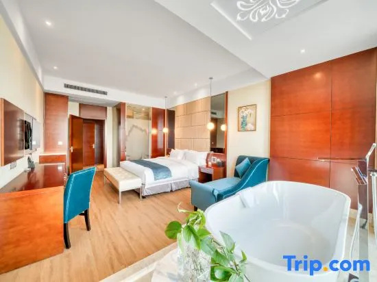 Deluxe Double room with view (full double bed)