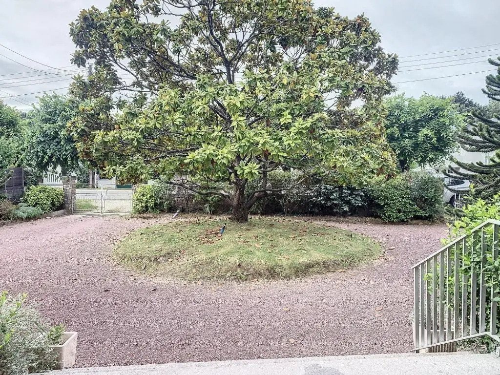 Maison Jullouville, 8 Pieces, 11 Personnes - Fr-1-361-61