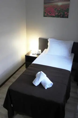 Otyrar Hotel
