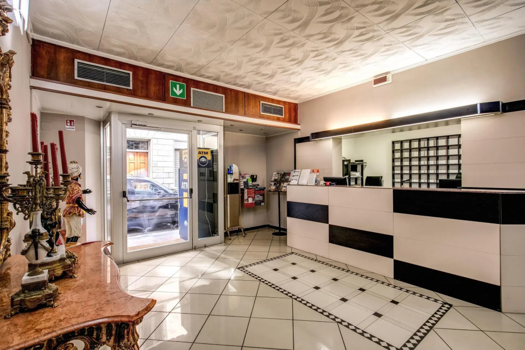 Hotel photo 2