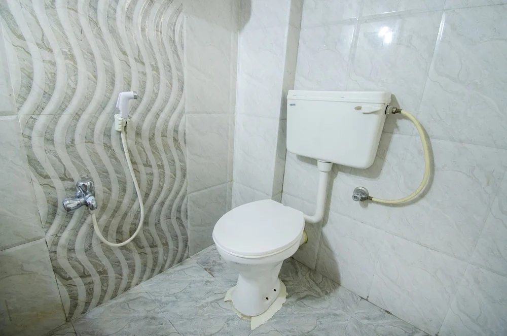 FabExpress Emirates Suites - Chambres