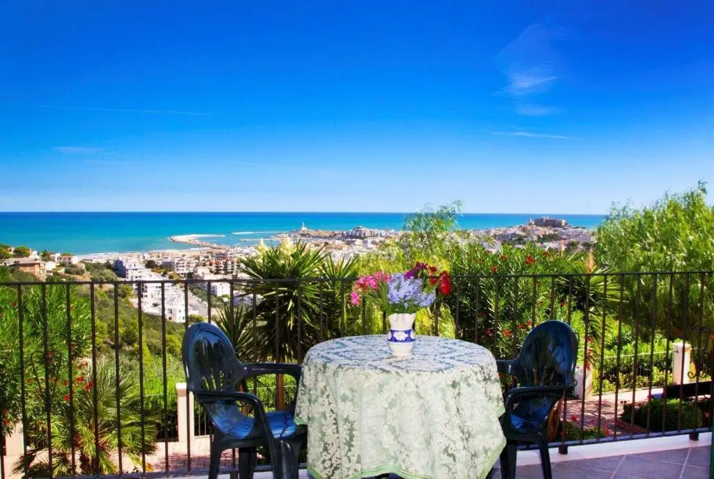 1 Bedroom Apartment with sea view