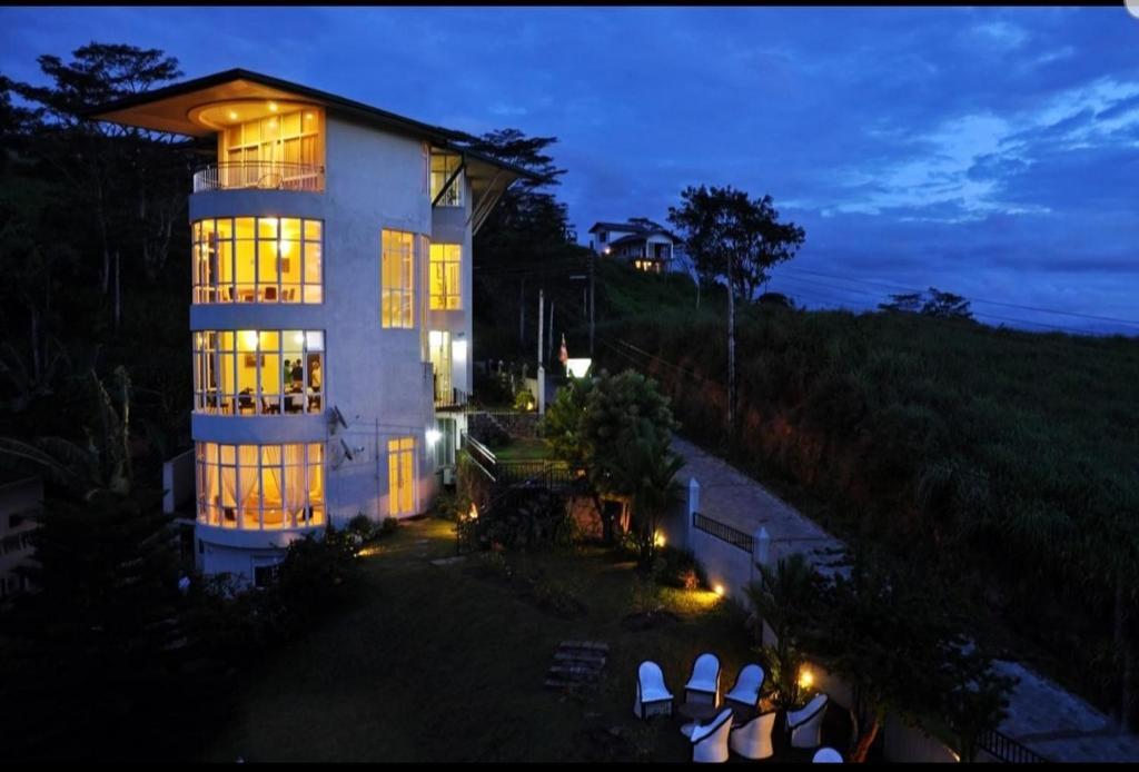 Kandyan View Holiday Bungalow