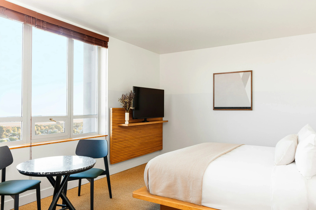 The Hotel June - Général
