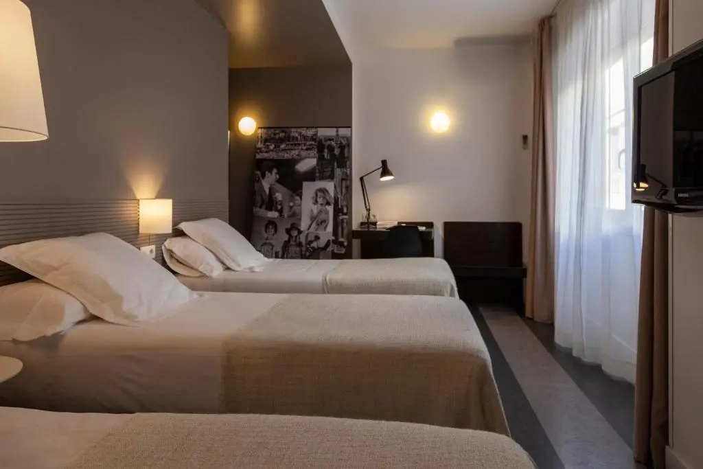 Sixties Ramblas Hotel - Chambres