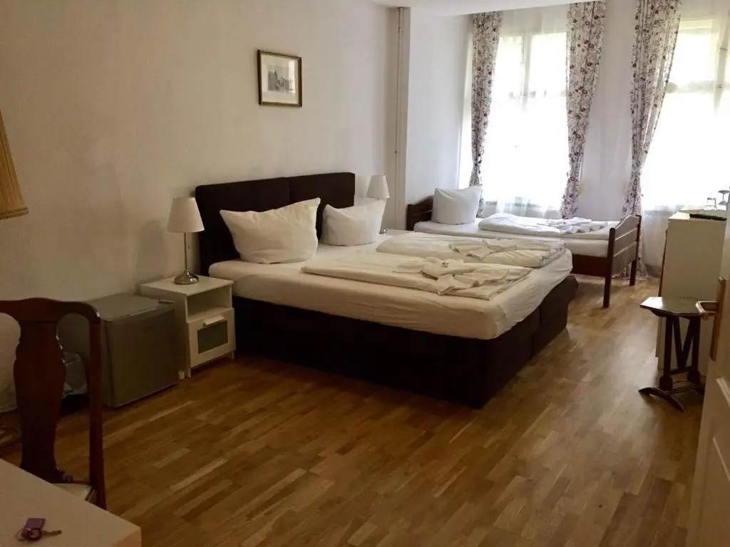 Hotel Pension Tempelhof - Chambres