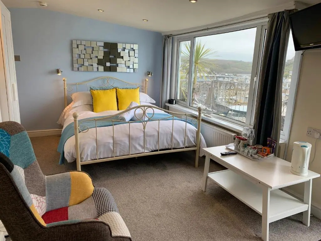 Standard Triple room with balcony