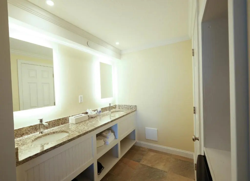Standard Quadruple room oceanfront
