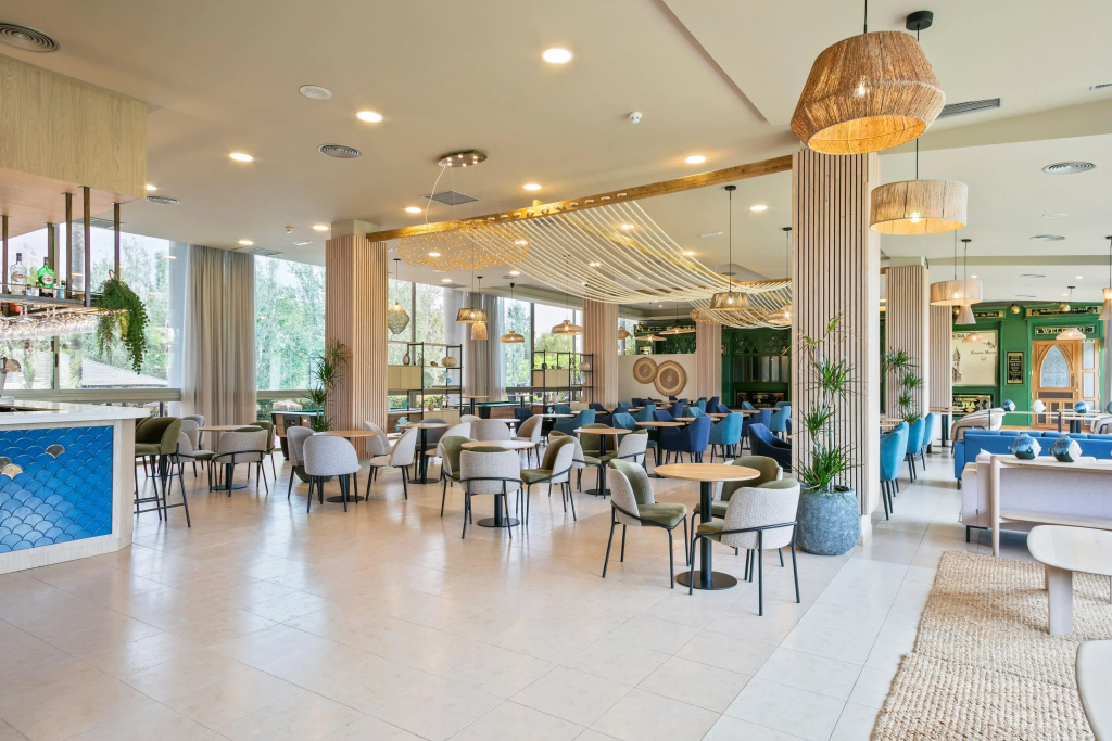 Hotel photo 12