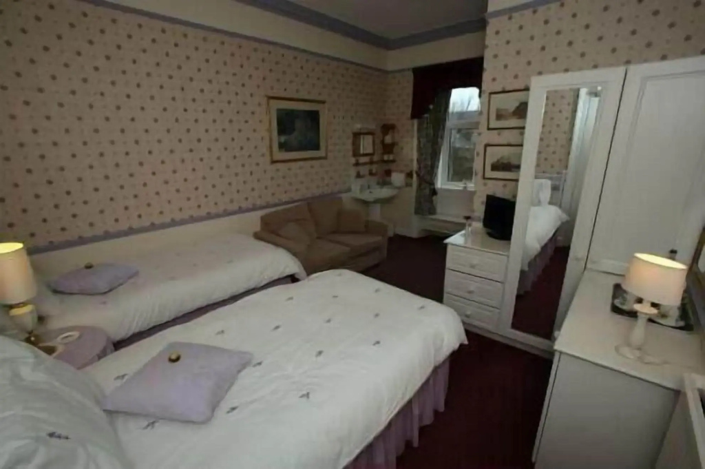 Bellevue Guest House - фото 2