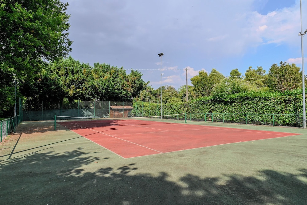 Villa Leproso