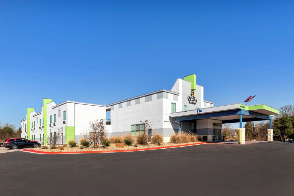 Quality Inn & Suites Elgin