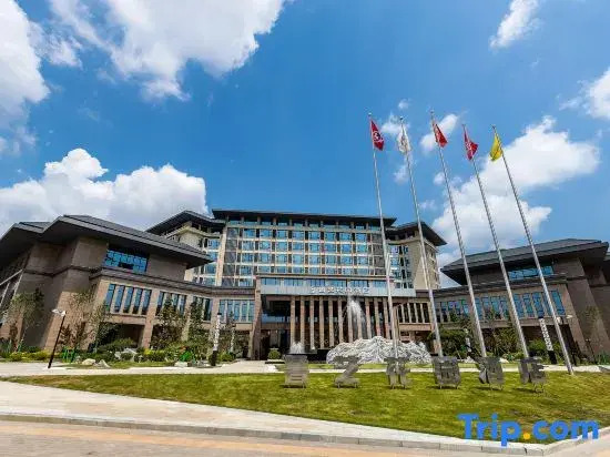 Luyi Garden Hotel — фото