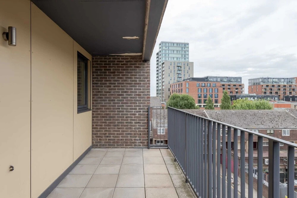 Guestready - Modern 2BR Flat With Large Balcony at East End