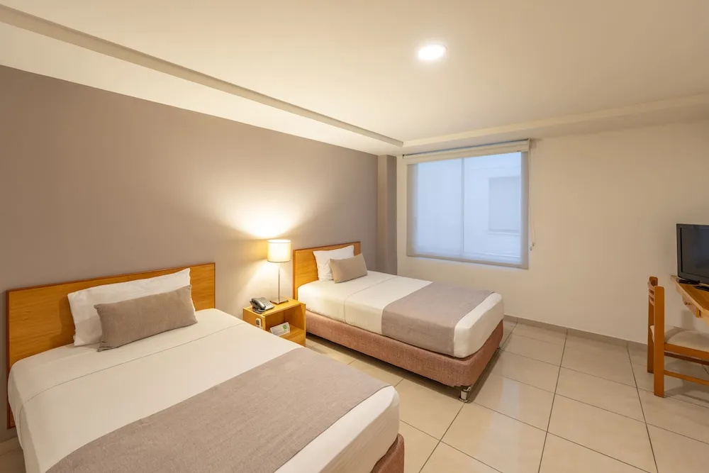 Double Junior Suite (twin beds)