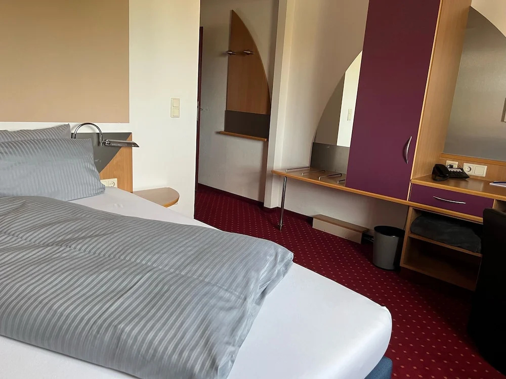 Hotel Konrad Poetzel Holzkirchen - Chambres