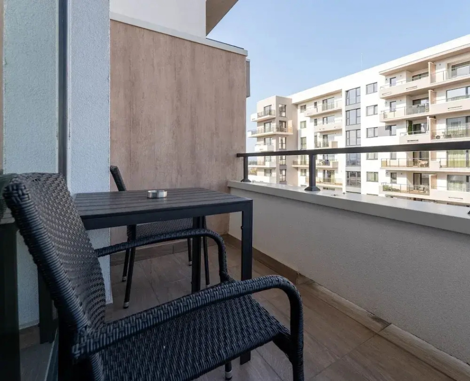 Deluxe Double Studio with balcony and with mountain view (full double bed)