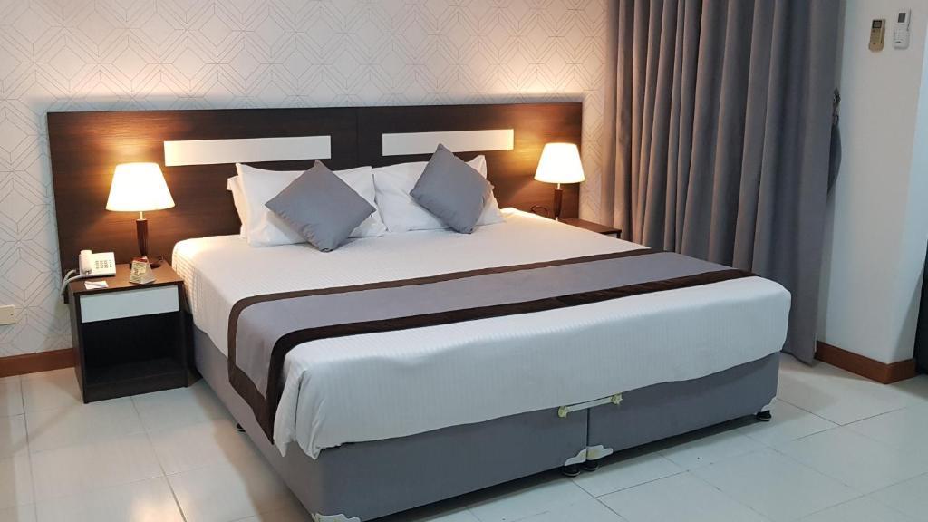 Nova Park Hotel