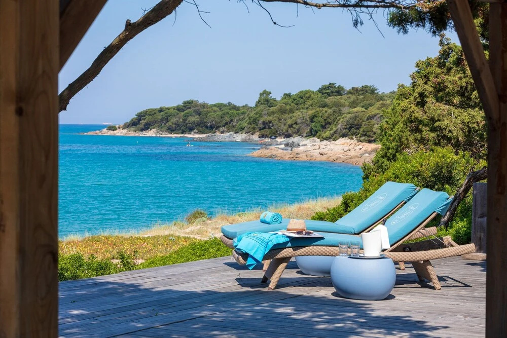 Beach & Waterfront