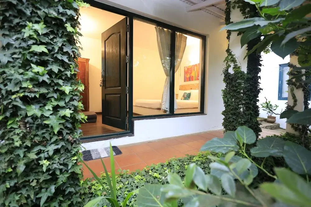Deluxe Double room with garden view (full double bed)