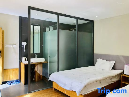 Economy Double room (twin beds)