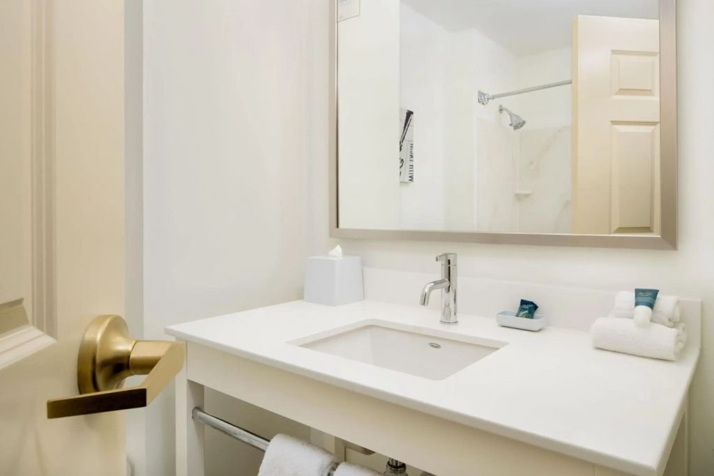 Four Points by Sheraton Louisville Airport - Général