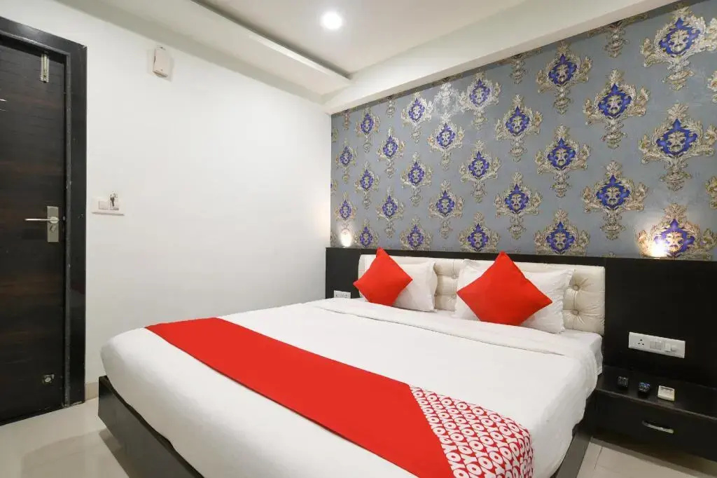 A5 Knights Inn by OYO Rooms