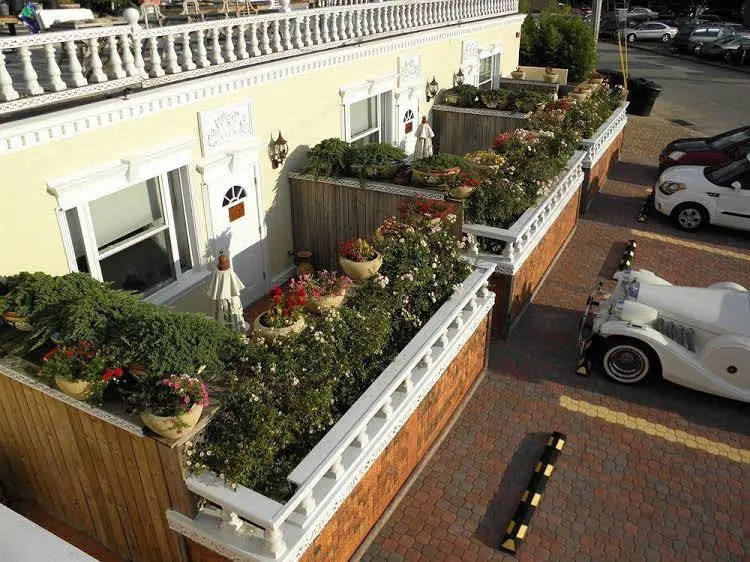 dover garden suites