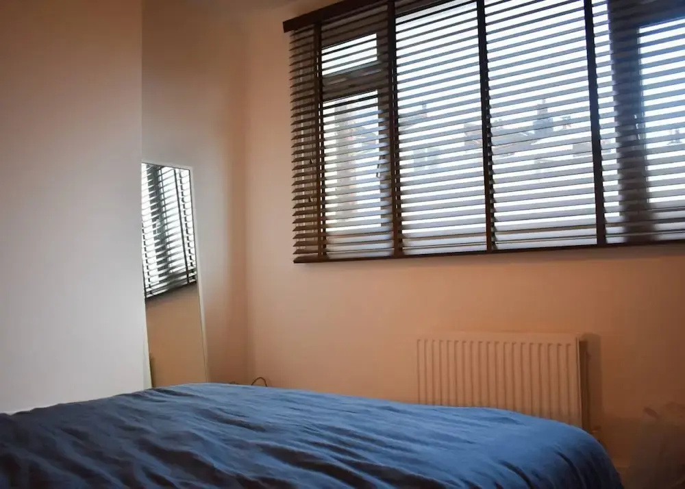 Stylish 2 Bedroom House Next to Brighton Station