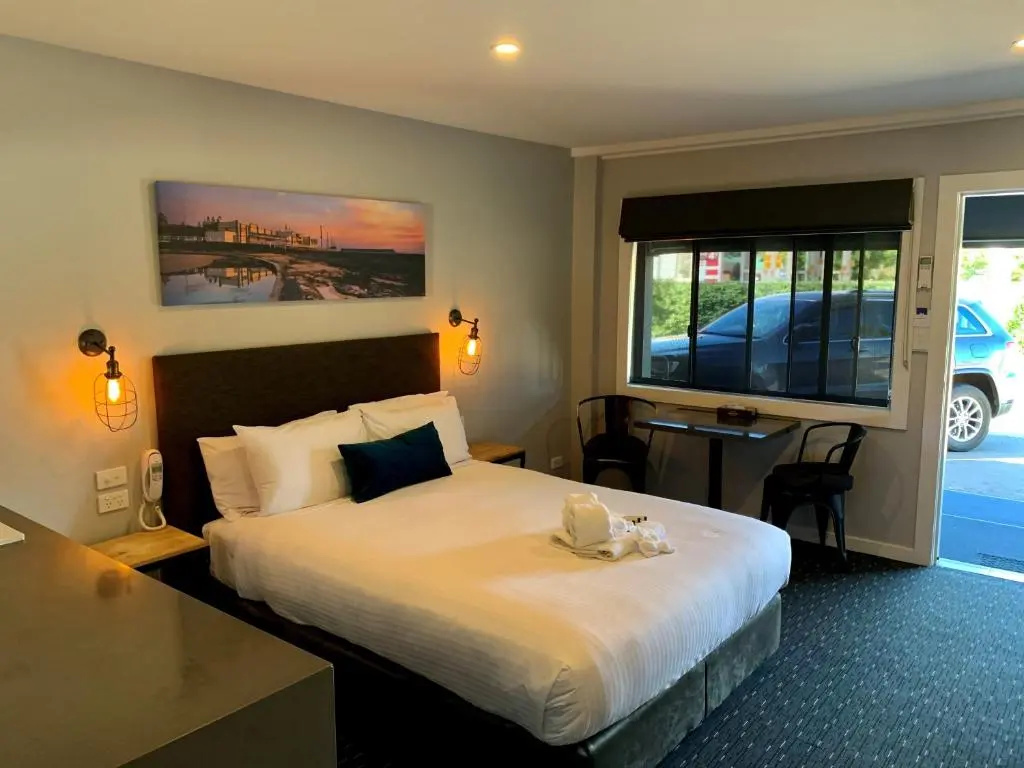 Deluxe Double Studio full double bed