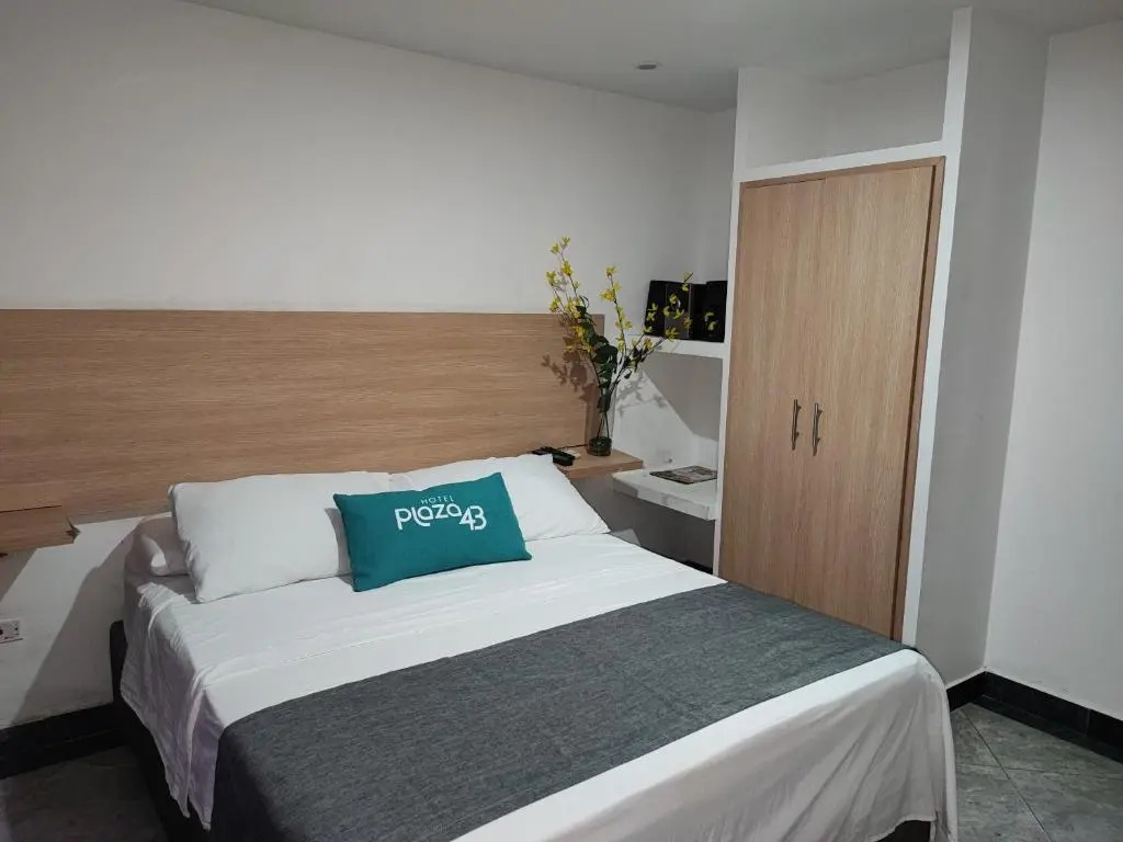 Hotel Plaza 43 - Chambres