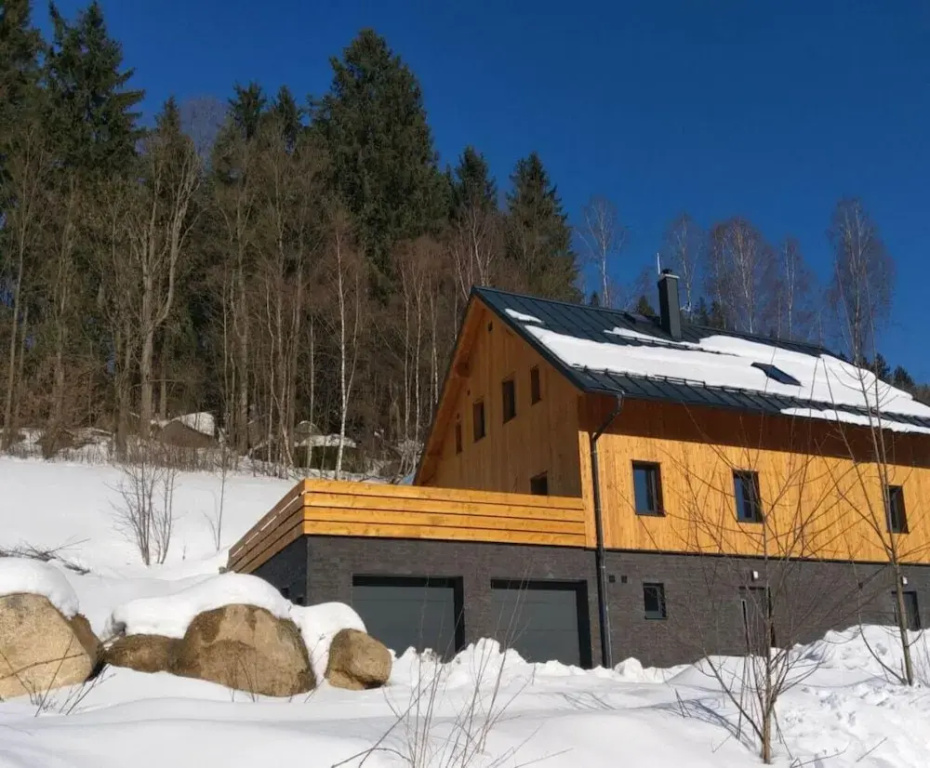 Holiday Villa in Beautiful Location