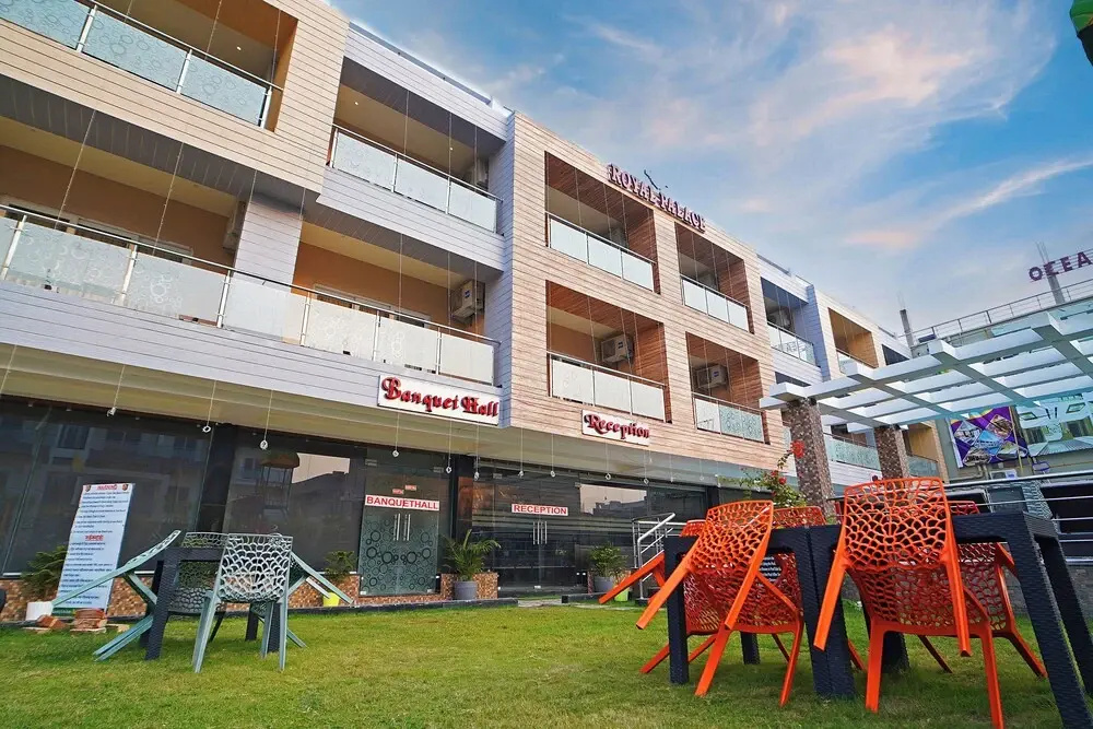 Royal Palace Beach Resort