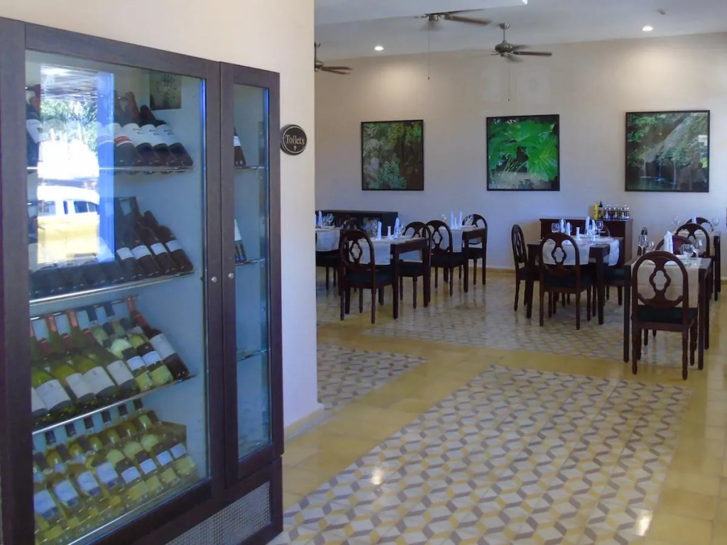 Food & Beverage