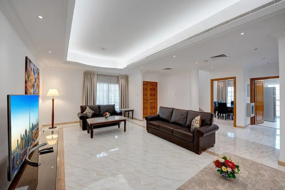 J5 Four Bedroom Villa in Mirdif — фото