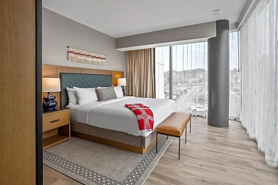 Standard room with mountain view