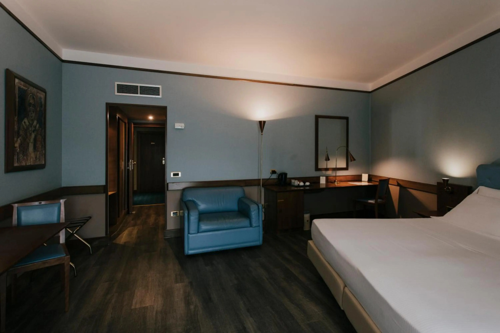 Hotel Del Campo — 5