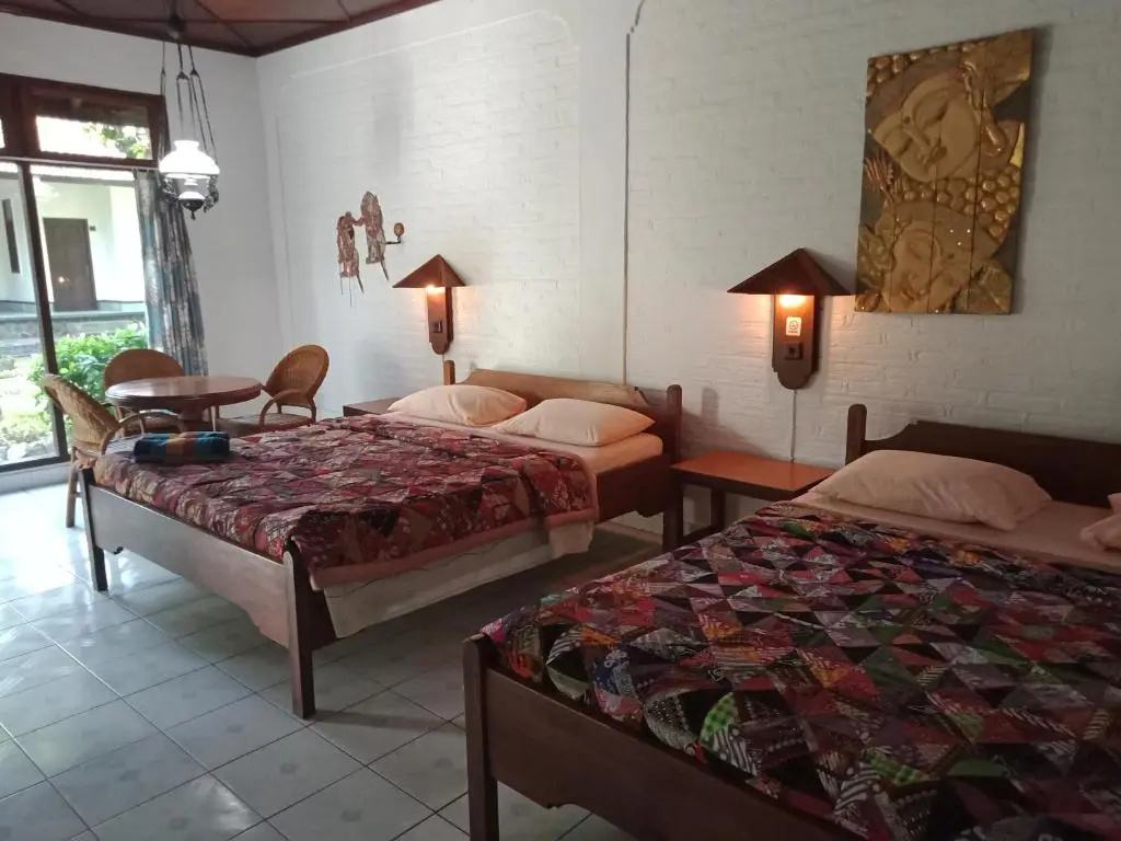 Standard Triple room with balcony