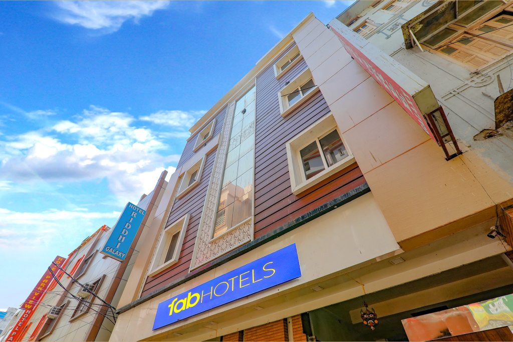 Fabhotel Shree Galaxy