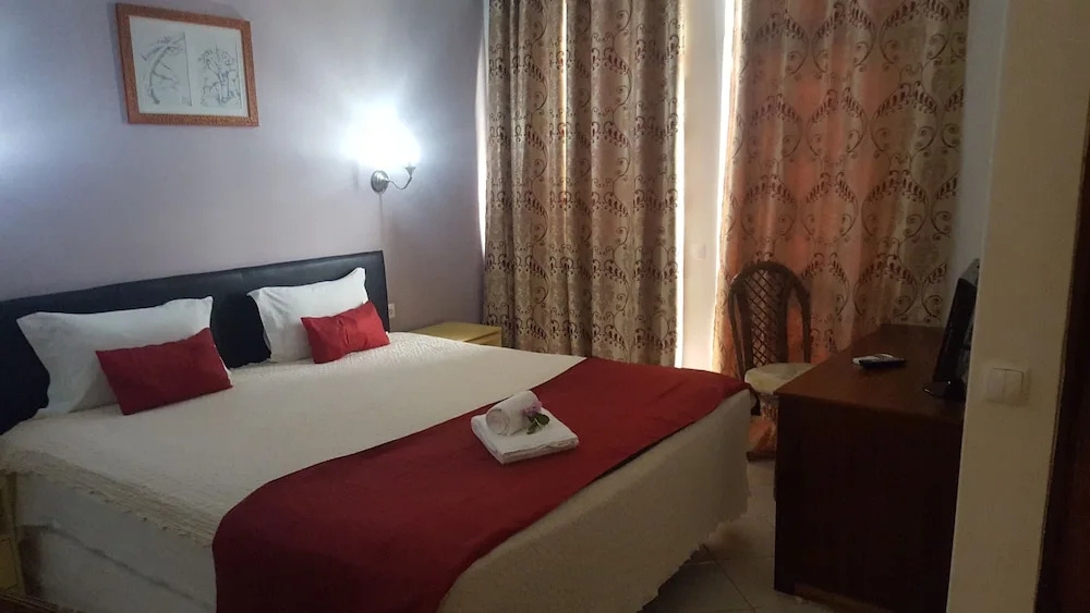 Standard Double room with balcony (full double bed)