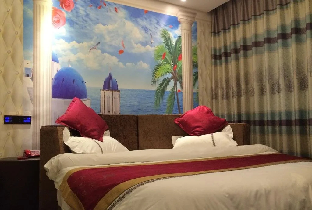 Luzhou Ba Li Nuo Theme Hotel