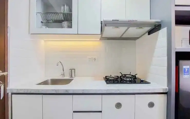 Nice and Homey Studio at Transpark Bintaro Apartment By Travelio