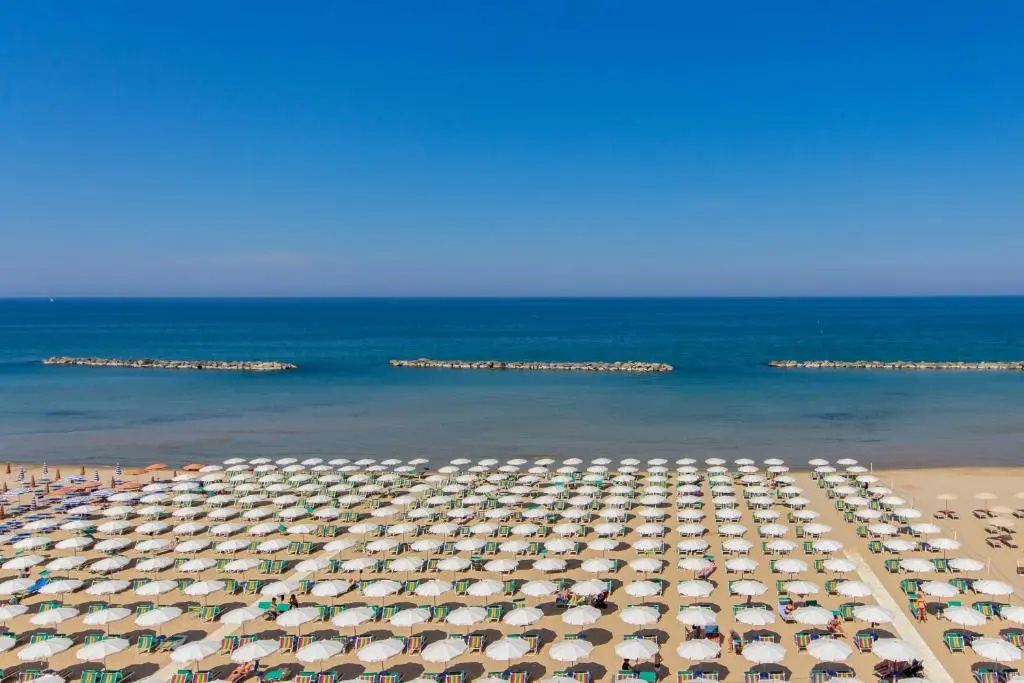 Standard Triple room with balcony and with sea view