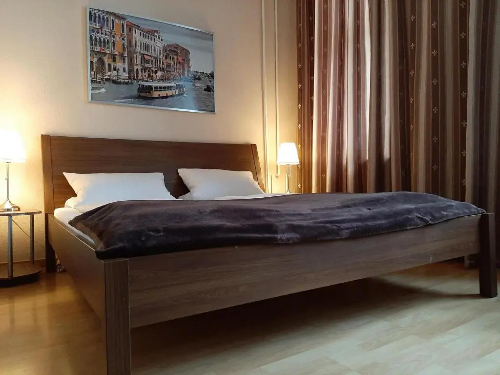 Standard Double room (full double bed)